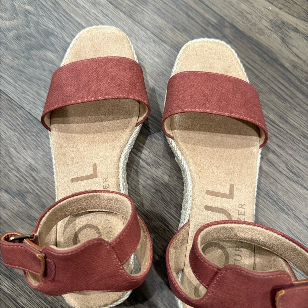 SOUL Naturalizer Women's Burgundy Espadrilles - Picture 4 of 4